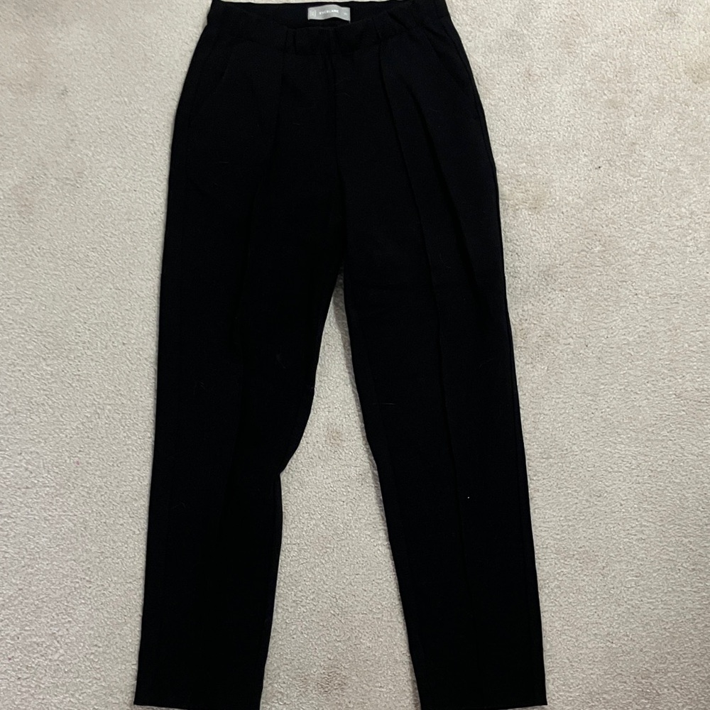 Everlane Women’s Elegant Black Pants
